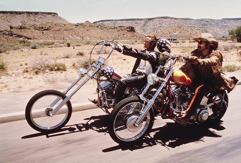 Easy Rider (1969) Directed by Dennis Hopper: Shown from left: Peter Fonda, Dennis Hopper Photo Courtesy Columbia Pictures Photofest
