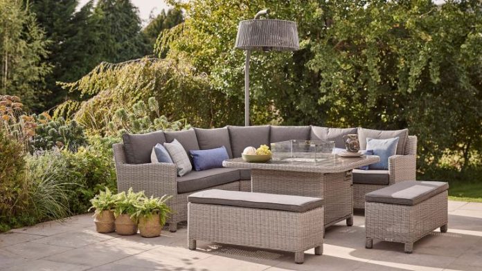 Tips To Keep In Mind When Buying Outdoor Furniture